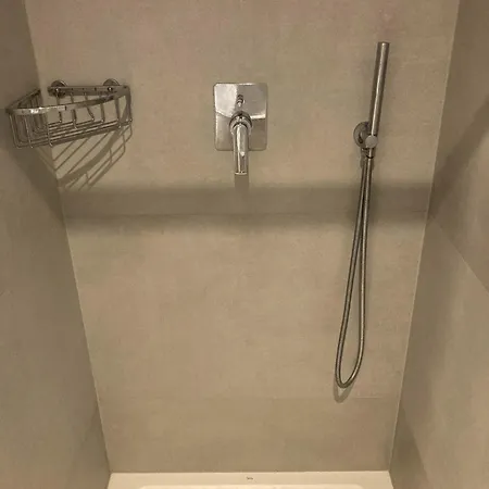 Apartment Test *